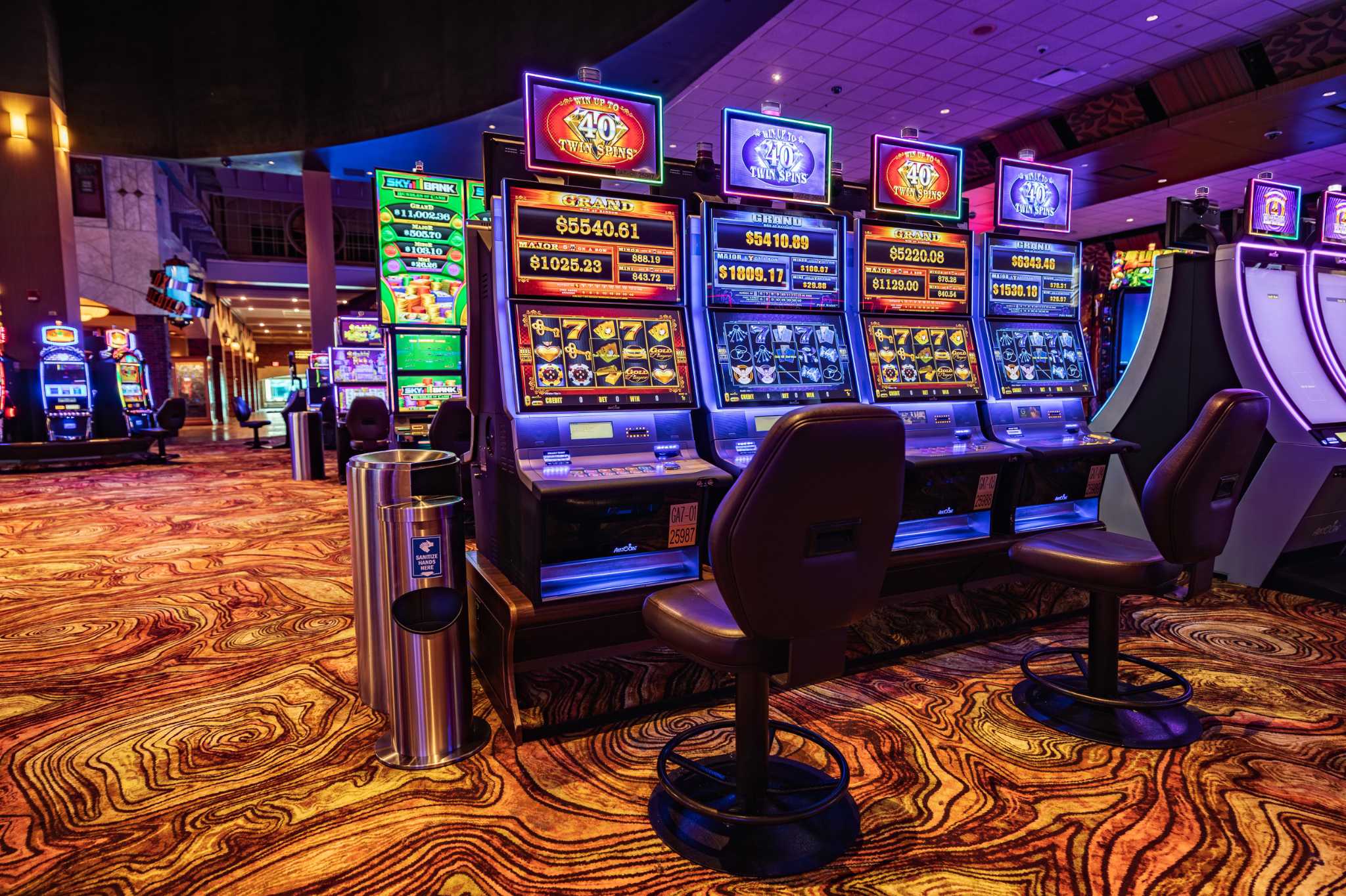 Blackjack'ta Kazanma İpuçları: Mobil Deneyimden Stratejiye