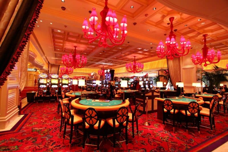 Slot Makinesi Stratejileri: Kazanma Olasılığını Artırın